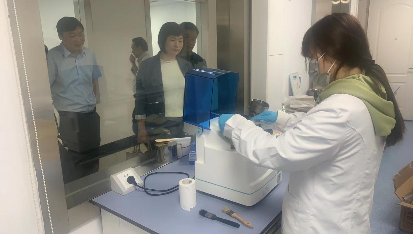 咸宁高新区领导深入调研，助推食品饮料产业检验检测服务升级